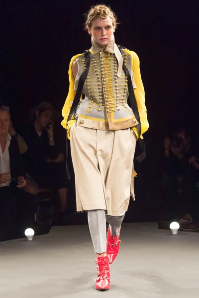 Look 39